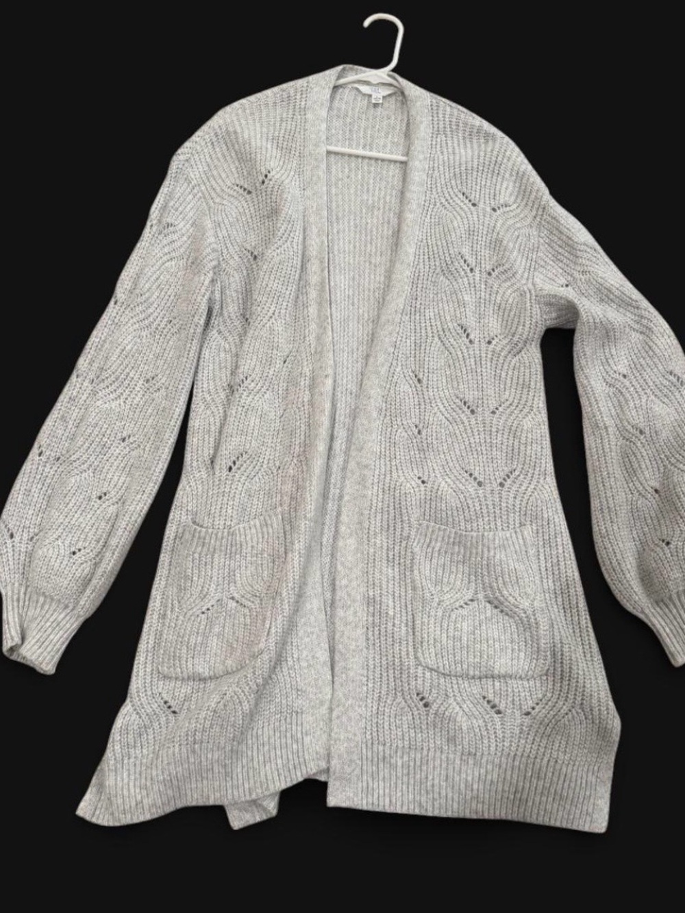 Time and Tru Light Gray Open-Front Knit Cardigan with Pockets